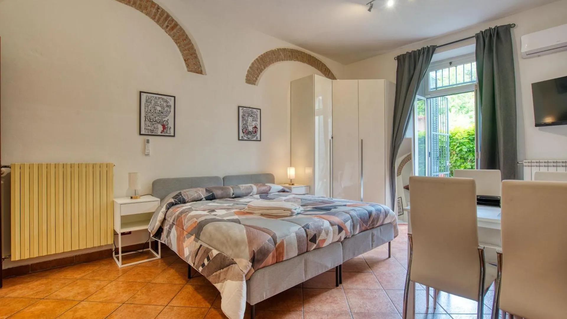 Dieghouse - Monolocale Con Cortile In Corte Lombarda Vicino Al Centro Monza Appartamento